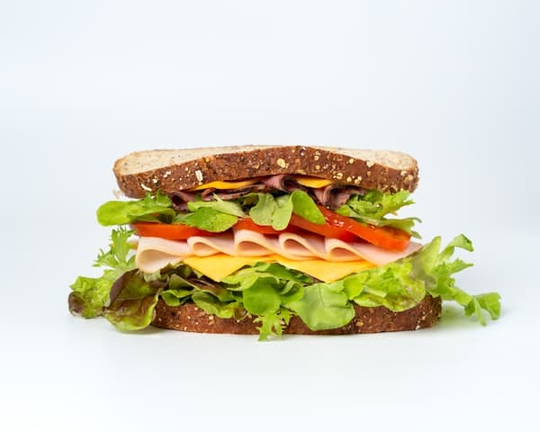 A sandwich on a plate